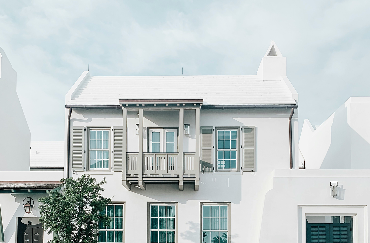 Leveraging Market Insights: Build Your Real Estate Brand Through Social Media