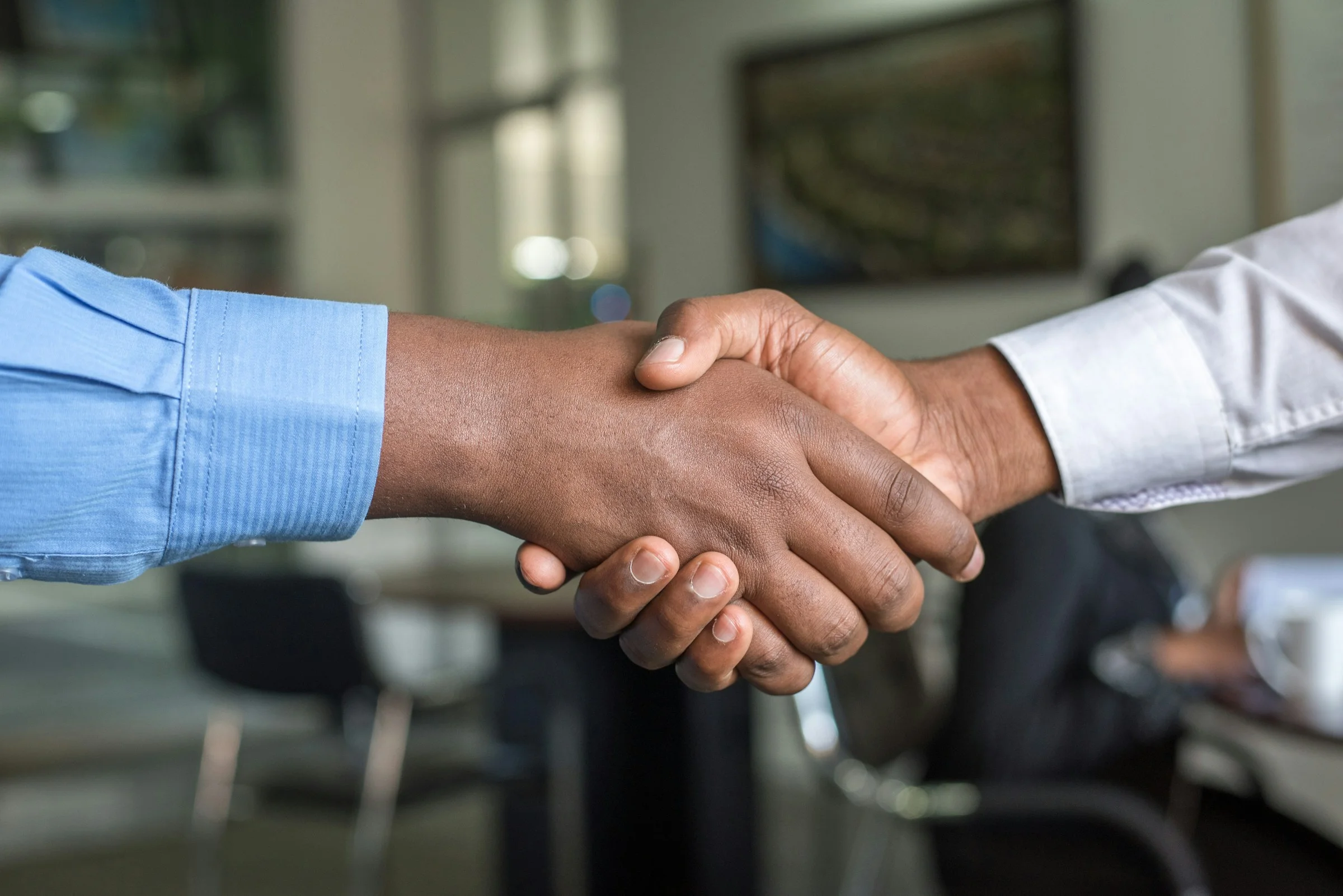 What Does a Real Estate Transaction Coordinator Do? Role, Cost, and When You Need One